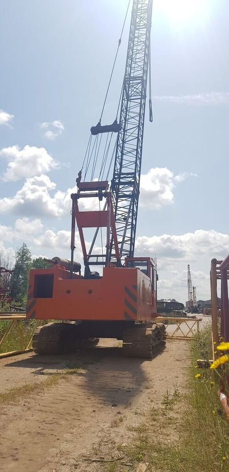 Hitachi KH-100 - Kāpurķēžu celtnis: foto 5 Hitachi KH-100 - Kāpurķēžu celtnis: foto 5
