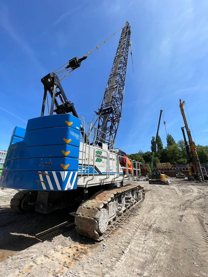 Hitachi-Sumitomo SCX 1000A-3 - Kāpurķēžu celtnis: foto 1 Hitachi-Sumitomo SCX 1000A-3 - Kāpurķēžu celtnis: foto 1