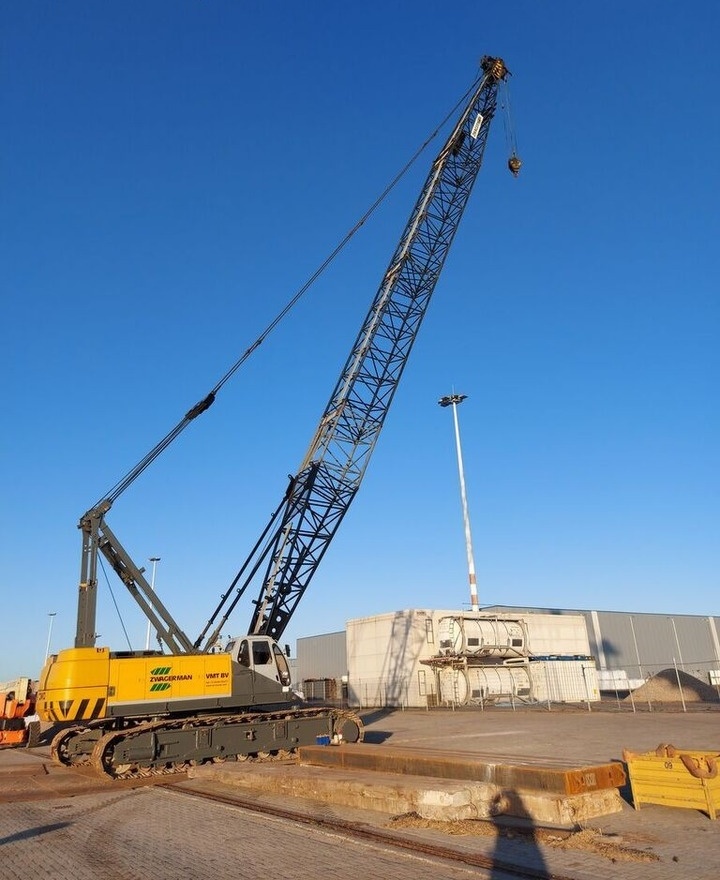 Sumitomo SC 1000 PAX S2 - Kāpurķēžu celtnis: foto 3 Sumitomo SC 1000 PAX S2 - Kāpurķēžu celtnis: foto 3