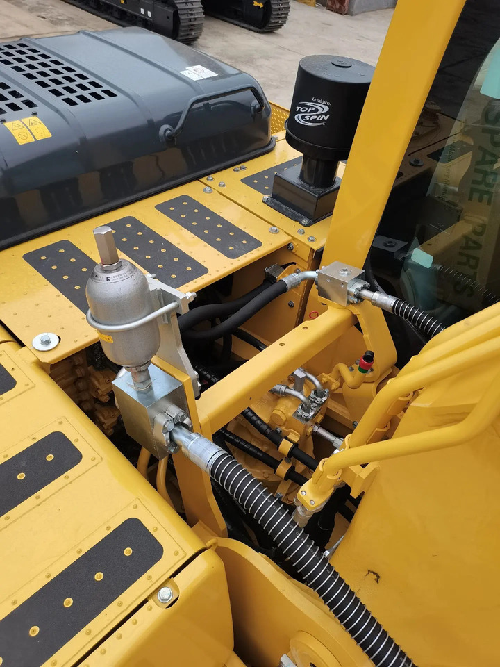 KOMATSU PC240-8 - Kāpurķēžu ekskavators: foto 5 KOMATSU PC240-8 - Kāpurķēžu ekskavators: foto 5