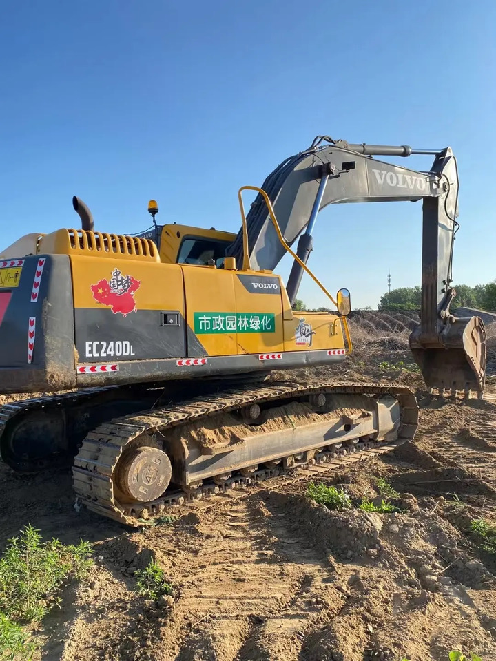 VOLVO EC240DL - Kāpurķēžu ekskavators: foto 4 VOLVO EC240DL - Kāpurķēžu ekskavators: foto 4