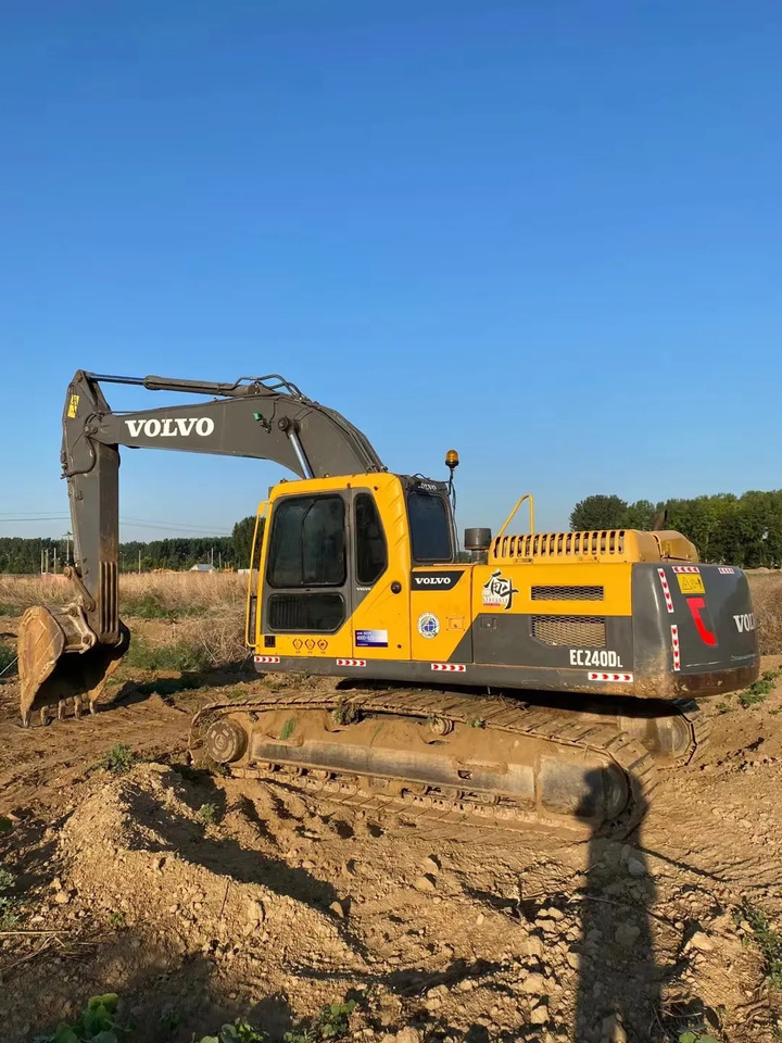 VOLVO EC240DL - Kāpurķēžu ekskavators: foto 3 VOLVO EC240DL - Kāpurķēžu ekskavators: foto 3
