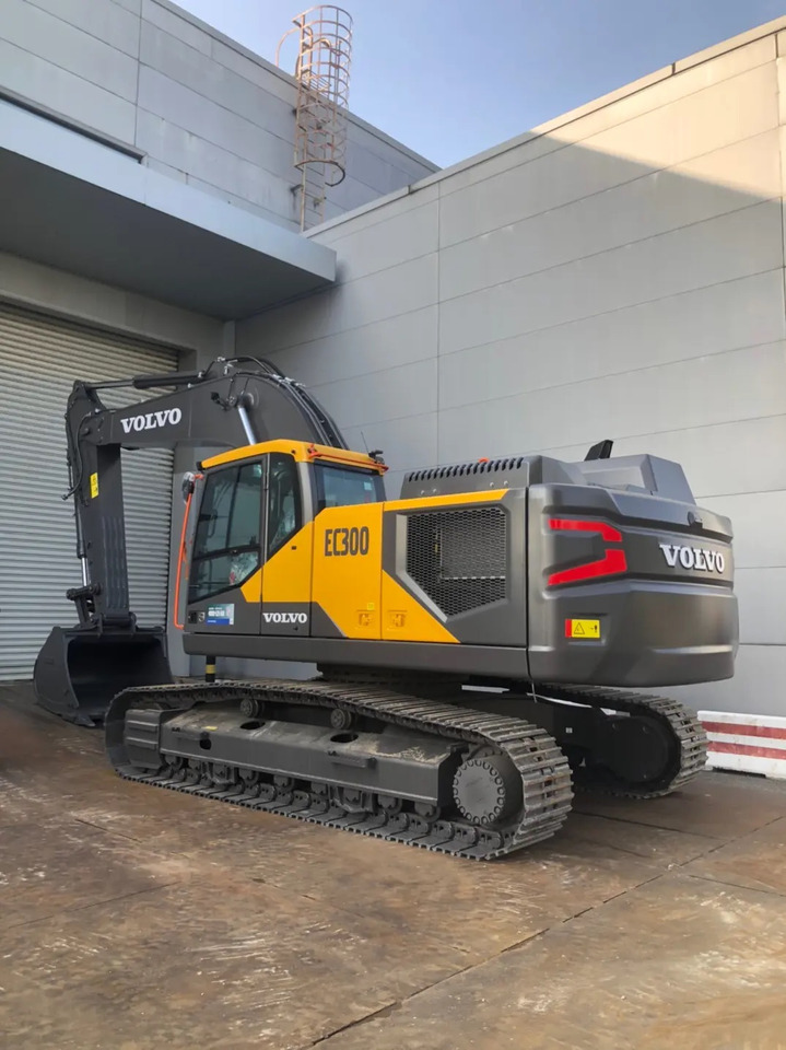 VOLVO EC300 - Kāpurķēžu ekskavators: foto 1 VOLVO EC300 - Kāpurķēžu ekskavators: foto 1