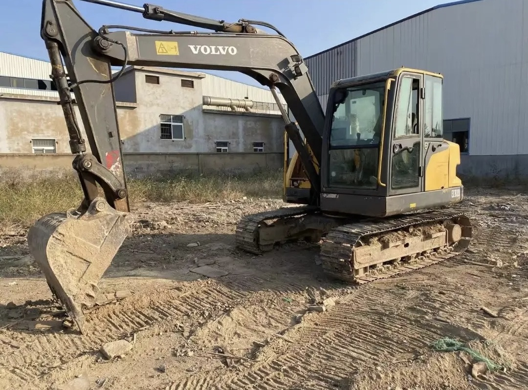 VOLVO EC80D - Kāpurķēžu ekskavators: foto 3 VOLVO EC80D - Kāpurķēžu ekskavators: foto 3