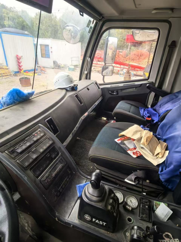 ZOOMLION 200E7 - Visurgājējs celtnis: foto 4 ZOOMLION 200E7 - Visurgājējs celtnis: foto 4