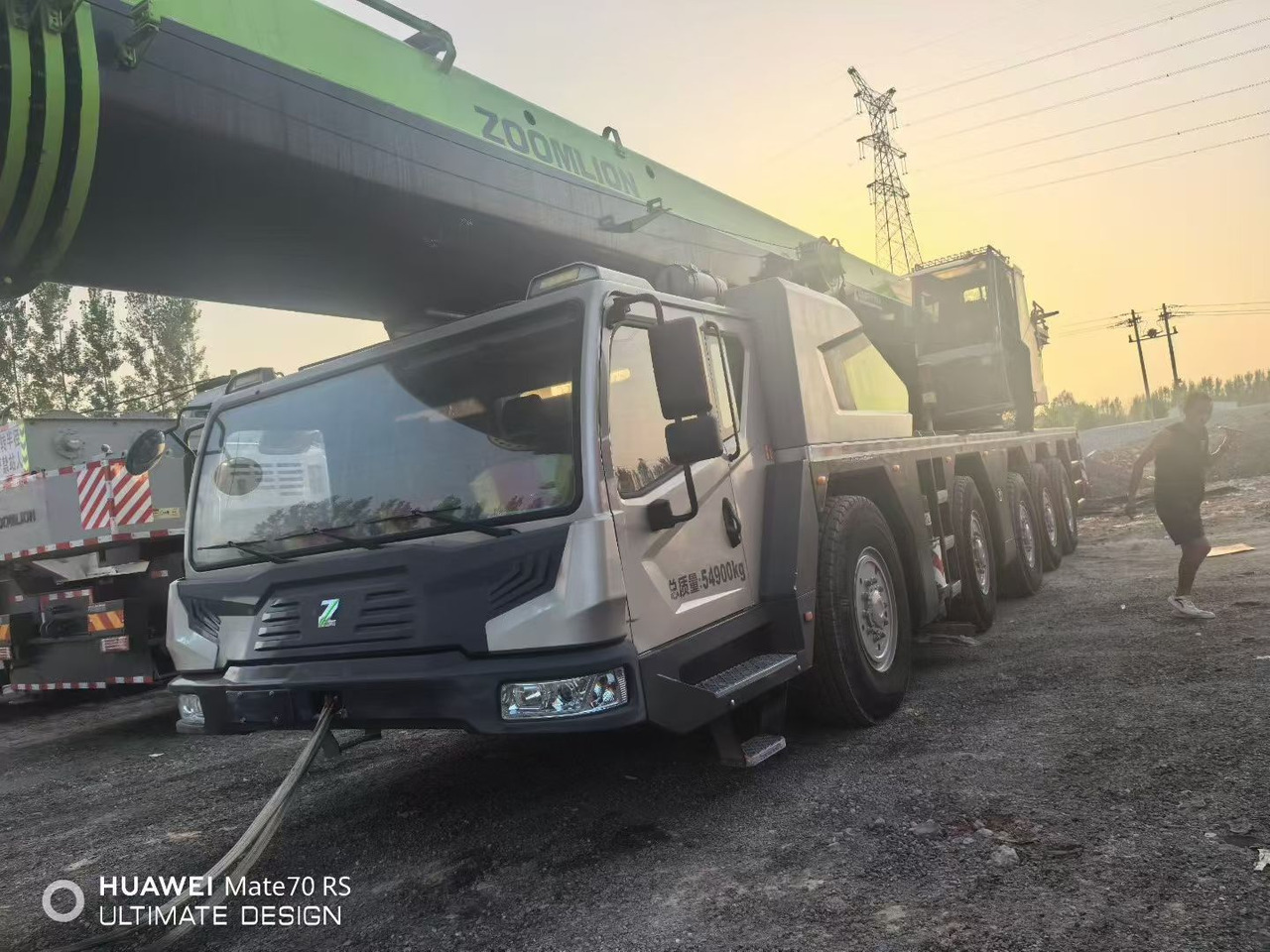 ZOOMLION - Visurgājējs celtnis: foto 1 ZOOMLION - Visurgājējs celtnis: foto 1