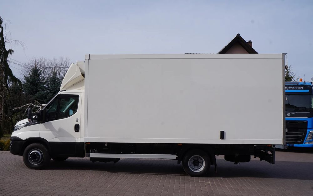Iveco DAILY 70c17 CHŁODNIA 5 m Thermo king V-500 MAX Wzorowy Stan - Kravas automašīna refrižerators: foto 3 Iveco DAILY 70c17 CHŁODNIA 5 m Thermo king V-500 MAX Wzorowy Stan - Kravas automašīna refrižerators: foto 3