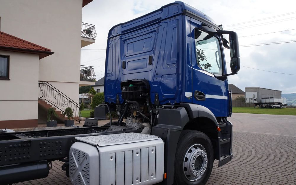 Šasija kravas automašīna Mercedes-Benz ANTOS 1824 ACTROS EURO 6 RAMA DO ZABUDOWY ROZSTAW OSI 3.80M ANTOS 1830 1827: foto 6 Šasija kravas automašīna Mercedes-Benz ANTOS 1824 ACTROS EURO 6 RAMA DO ZABUDOWY ROZSTAW OSI 3.80M ANTOS 1830 1827: foto 6