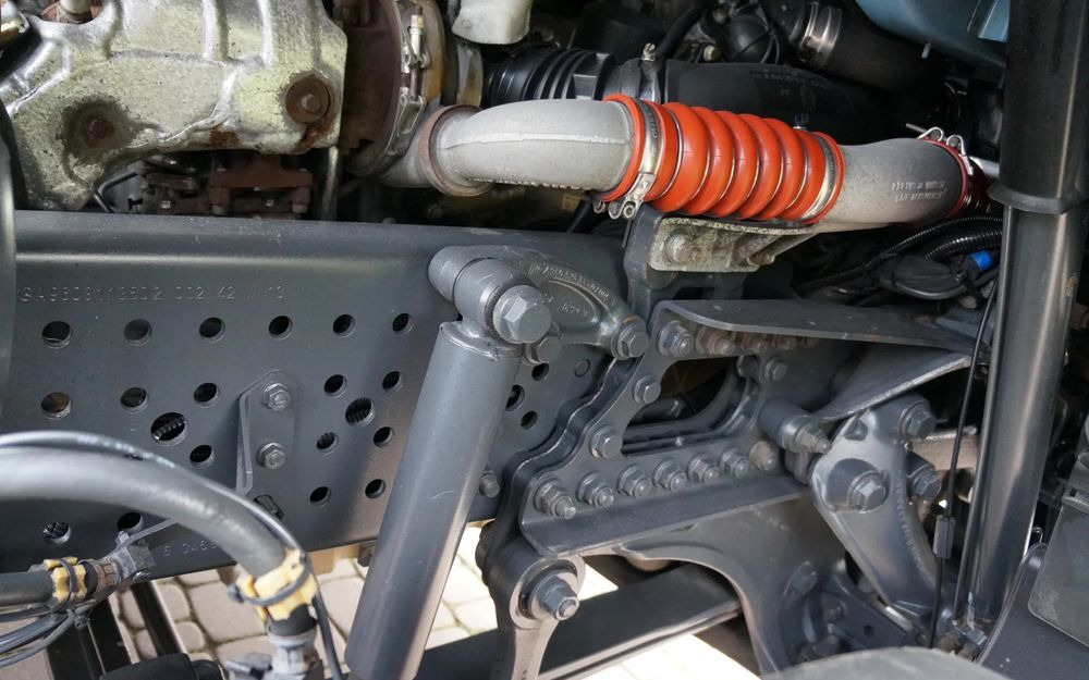 Šasija kravas automašīna Mercedes-Benz ANTOS 1824 ACTROS EURO 6 RAMA DO ZABUDOWY ROZSTAW OSI 3.80M ANTOS 1830 1827: foto 8 Šasija kravas automašīna Mercedes-Benz ANTOS 1824 ACTROS EURO 6 RAMA DO ZABUDOWY ROZSTAW OSI 3.80M ANTOS 1830 1827: foto 8