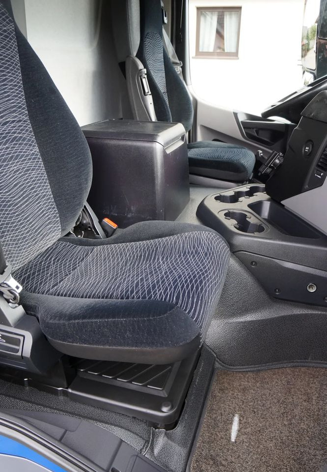 Šasija kravas automašīna Mercedes-Benz ANTOS 1824 ACTROS EURO 6 RAMA DO ZABUDOWY ROZSTAW OSI 3.80M ANTOS 1830 1827: foto 17 Šasija kravas automašīna Mercedes-Benz ANTOS 1824 ACTROS EURO 6 RAMA DO ZABUDOWY ROZSTAW OSI 3.80M ANTOS 1830 1827: foto 17