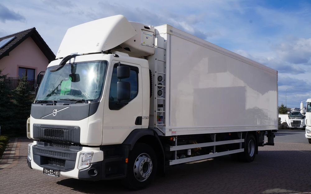 Volvo FE 18.250 Euro 6 18 TON CHŁODNIA KONTENER 19 PALET NISKI PRZEBIEG - Kravas automašīna refrižerators: foto 2 Volvo FE 18.250 Euro 6 18 TON CHŁODNIA KONTENER 19 PALET NISKI PRZEBIEG - Kravas automašīna refrižerators: foto 2