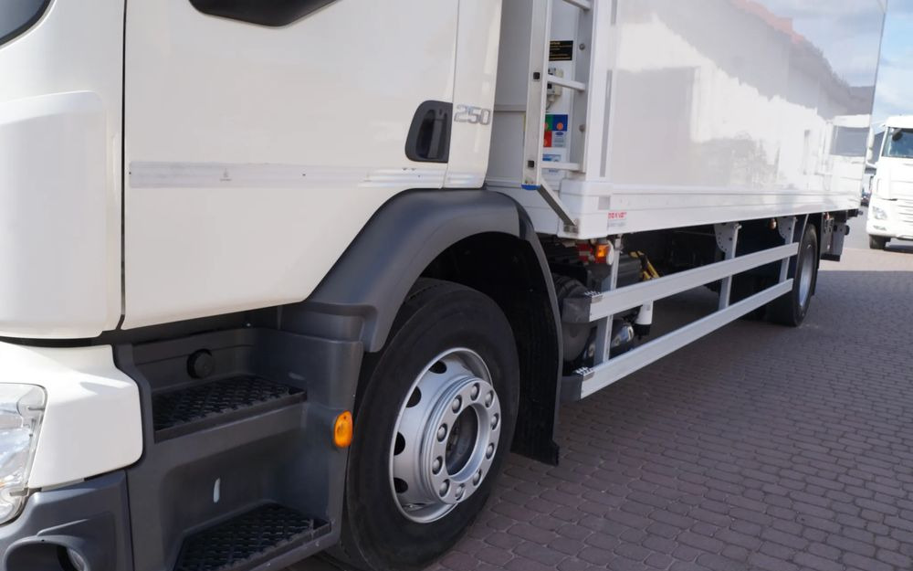 Volvo FE 18.250 Euro 6 18 TON CHŁODNIA KONTENER 19 PALET NISKI PRZEBIEG - Kravas automašīna refrižerators: foto 5 Volvo FE 18.250 Euro 6 18 TON CHŁODNIA KONTENER 19 PALET NISKI PRZEBIEG - Kravas automašīna refrižerators: foto 5