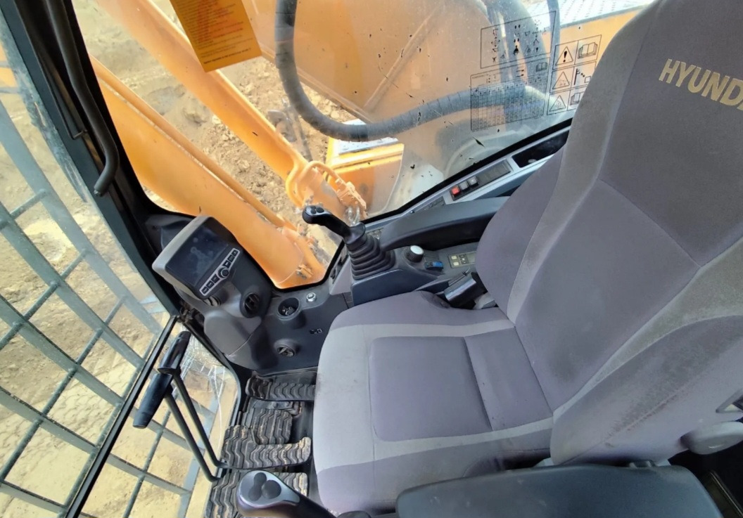 HYUNDAI NLC 300 - Kāpurķēžu ekskavators: foto 3 HYUNDAI NLC 300 - Kāpurķēžu ekskavators: foto 3