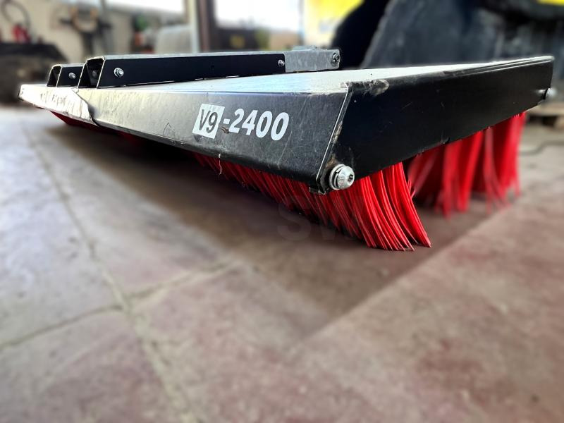 ACTISWEEP VO 2400 Méga balai pousseur pour fourches - Birste: foto 5 ACTISWEEP VO 2400 Méga balai pousseur pour fourches - Birste: foto 5