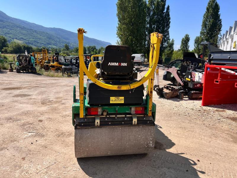 Ammann AV26-2 COMPACTEUR ROULEAU TANDEM VIBRANT ARTICULÉ - Ceļu veltnis: foto 4 Ammann AV26-2 COMPACTEUR ROULEAU TANDEM VIBRANT ARTICULÉ - Ceļu veltnis: foto 4