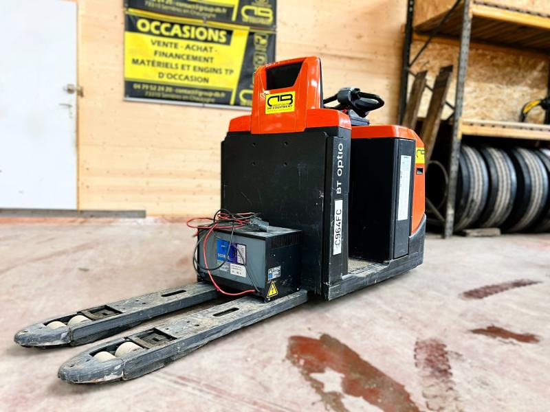 BT OSE250 Gerbeur transpalette électrique - Krautņotājs: foto 1 BT OSE250 Gerbeur transpalette électrique - Krautņotājs: foto 1