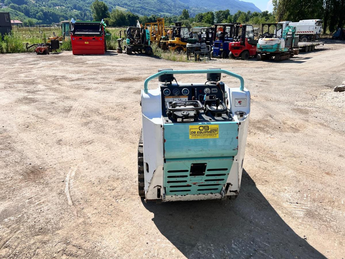 Bobcat MT55 MINI CHARGEUSE SKID A CHENILLE - Kāpurķēžu kompaktiekrāvējs: foto 3 Bobcat MT55 MINI CHARGEUSE SKID A CHENILLE - Kāpurķēžu kompaktiekrāvējs: foto 3