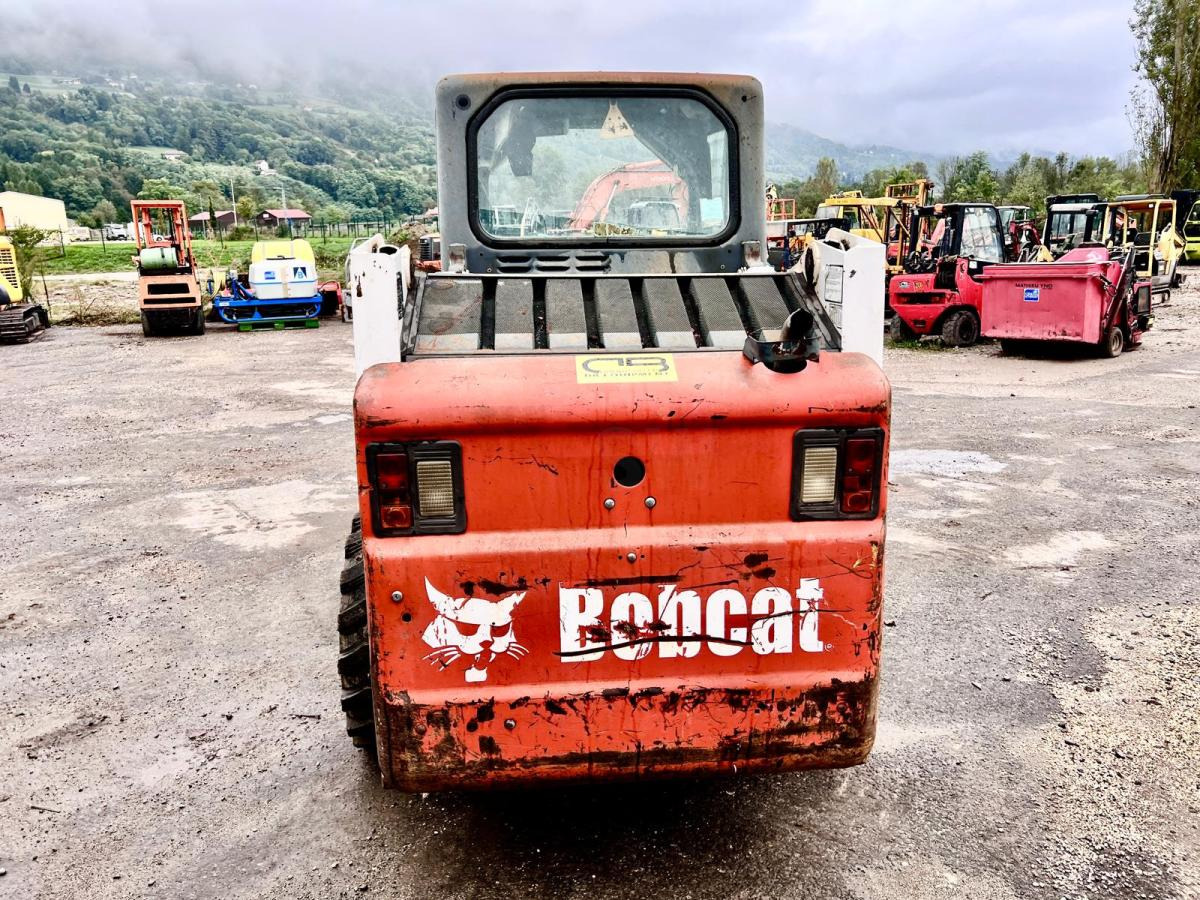 Bobcat S130 Chargeuse Compact - Kompaktiekrāvējs: foto 5 Bobcat S130 Chargeuse Compact - Kompaktiekrāvējs: foto 5