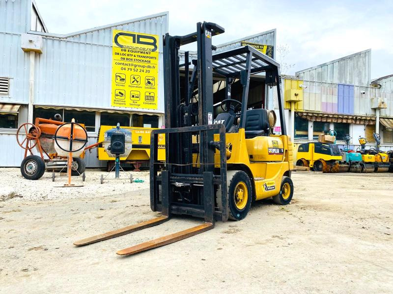 CATERPILLAR Chariot élévateur GP15 - Gāzes iekrāvējs: foto 1 CATERPILLAR Chariot élévateur GP15 - Gāzes iekrāvējs: foto 1