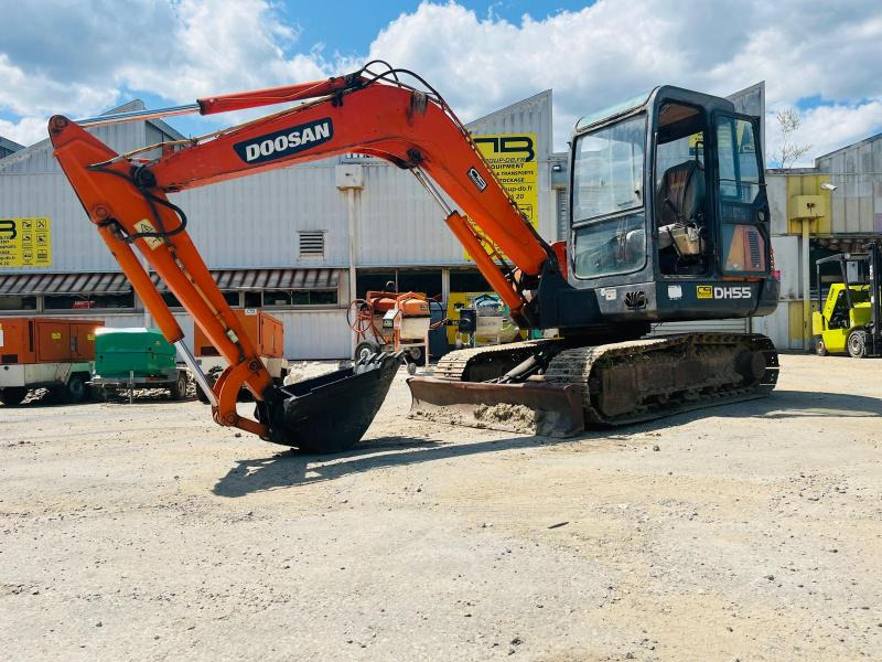 DOOSAN DH55 MINI PELLE 5T - Mini-ekskavators: foto 1 DOOSAN DH55 MINI PELLE 5T - Mini-ekskavators: foto 1