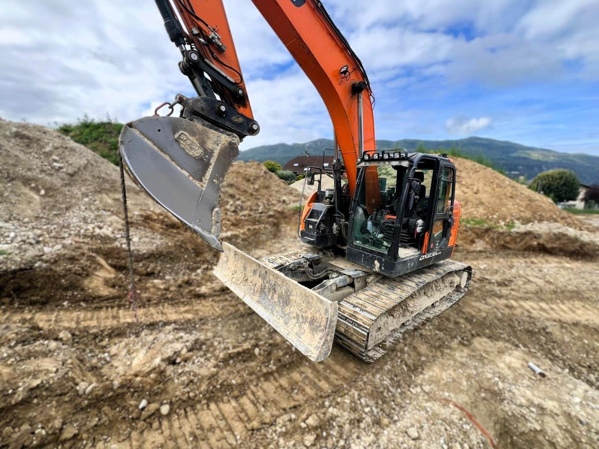Doosan DX235 LCR-5 PELLE A CHENILLES 26T - Kāpurķēžu ekskavators: foto 3 Doosan DX235 LCR-5 PELLE A CHENILLES 26T - Kāpurķēžu ekskavators: foto 3