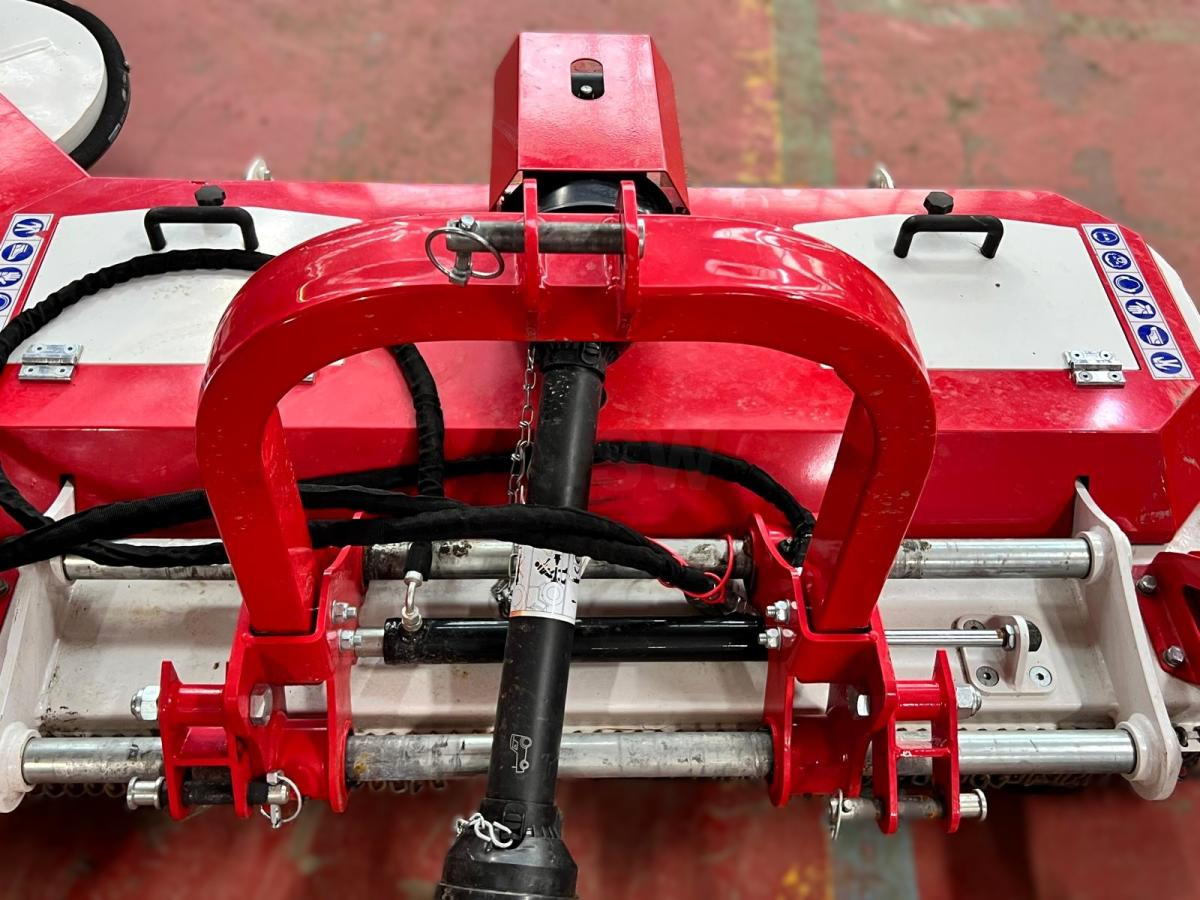 Giemme FMU180 Tondeuse portée attache 3 points pour tracteur - Pļaujmašīna-smalcinātājs: foto 5 Giemme FMU180 Tondeuse portée attache 3 points pour tracteur - Pļaujmašīna-smalcinātājs: foto 5