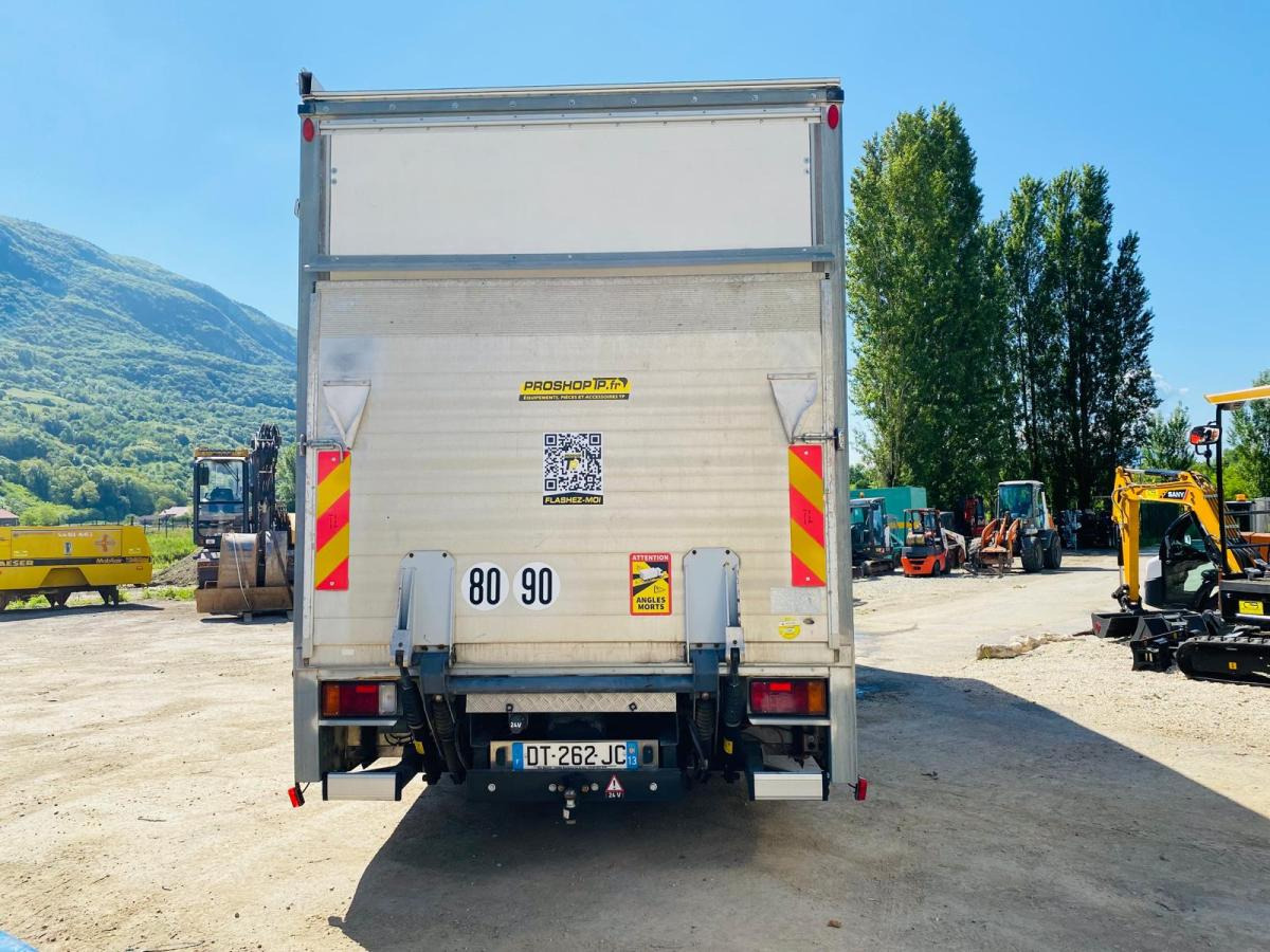 ISUZU Camion SÉRIE N AVEC 2 STRUCTURES CHAPITEAUX - Kravas automašīna ar slēgto virsbūvi: foto 4 ISUZU Camion SÉRIE N AVEC 2 STRUCTURES CHAPITEAUX - Kravas automašīna ar slēgto virsbūvi: foto 4