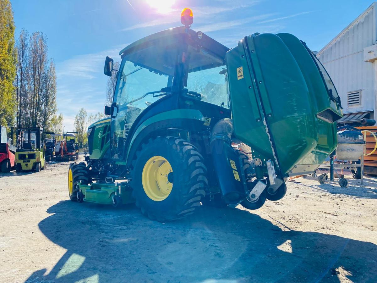 John Deere 2038R avec plateau de coupe et bas de ramassage - Mini traktors: foto 3 John Deere 2038R avec plateau de coupe et bas de ramassage - Mini traktors: foto 3