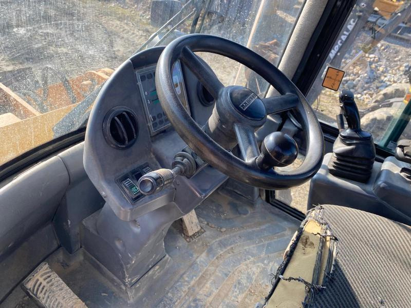 Riteņu iekrāvējs LIEBHERR Chargeuse L524 10T: foto 10