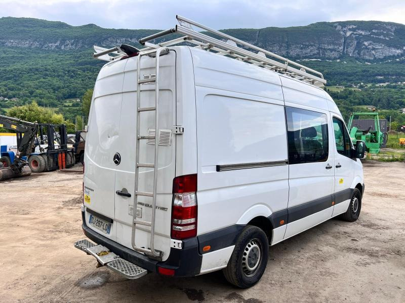 Mercedes SPRINTER 2 V6 3L 190cv - Kravas mikroautobuss, Kravas-pasažieru furgons: foto 4 Mercedes SPRINTER 2 V6 3L 190cv - Kravas mikroautobuss, Kravas-pasažieru furgons: foto 4