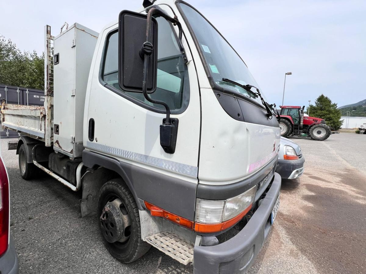 Mitsubishi Canter FB634 D CAMION BENNE (NET DE TVA) - Komercauto pašizgāzējs: foto 2 Mitsubishi Canter FB634 D CAMION BENNE (NET DE TVA) - Komercauto pašizgāzējs: foto 2