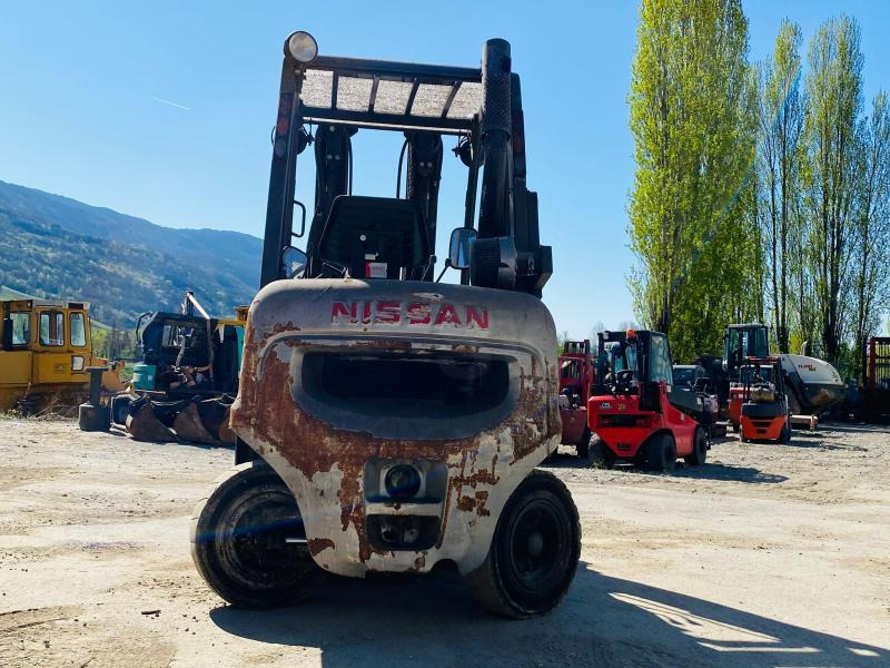 NISSAN FGD02A30Q Chariot élévateur - Dīzeļiekrāvējs: foto 4 NISSAN FGD02A30Q Chariot élévateur - Dīzeļiekrāvējs: foto 4