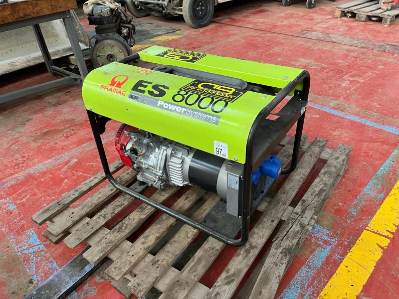 PRAMAC Groupe électrogène ES 8000 (NET DE TVA) - Elektroģenerators: foto 2 PRAMAC Groupe électrogène ES 8000 (NET DE TVA) - Elektroģenerators: foto 2