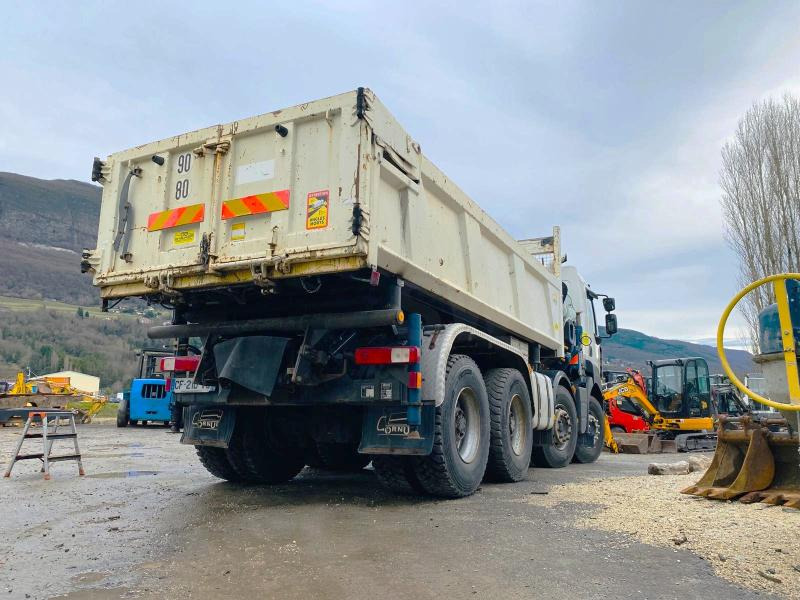 RENAULT KERAX 8x4 520 BIBENNE CIF GRUE CORMACH - Kravas automašīna pašizgāzējs, Kravas auto ar manipulatoru: foto 5 RENAULT KERAX 8x4 520 BIBENNE CIF GRUE CORMACH - Kravas automašīna pašizgāzējs, Kravas auto ar manipulatoru: foto 5