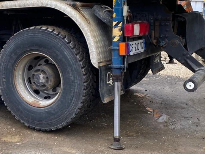 Kravas automašīna pašizgāzējs, Kravas auto ar manipulatoru RENAULT KERAX 8x4 520 BIBENNE CIF GRUE CORMACH: foto 10