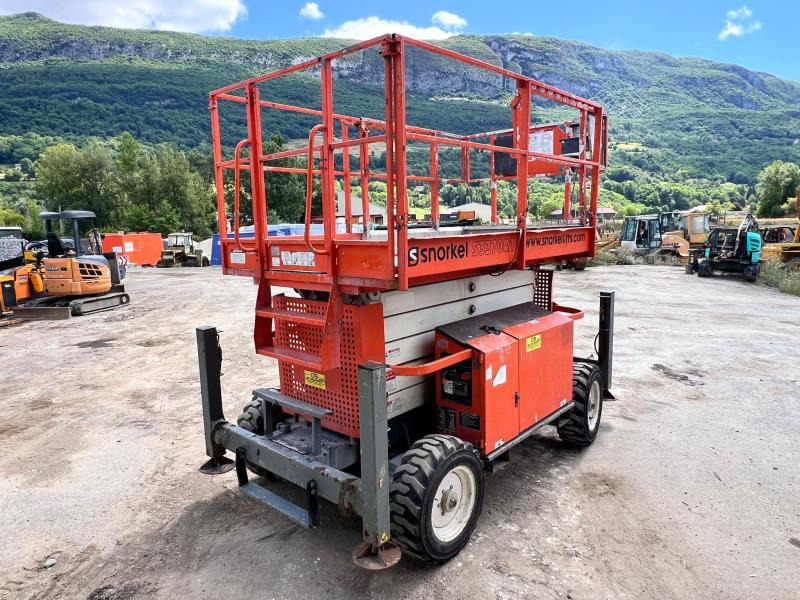 Snorkel S3370RT NACELLE CISEAUX 12M 4X4 DIESEL - Šķērveida pacēlājs: foto 5 Snorkel S3370RT NACELLE CISEAUX 12M 4X4 DIESEL - Šķērveida pacēlājs: foto 5
