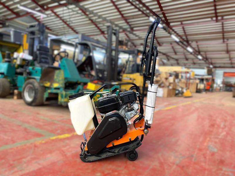 Spatmat Plaque vibrante 65Kg SPATMAT MS65 - Vibrobliete: foto 3 Spatmat Plaque vibrante 65Kg SPATMAT MS65 - Vibrobliete: foto 3