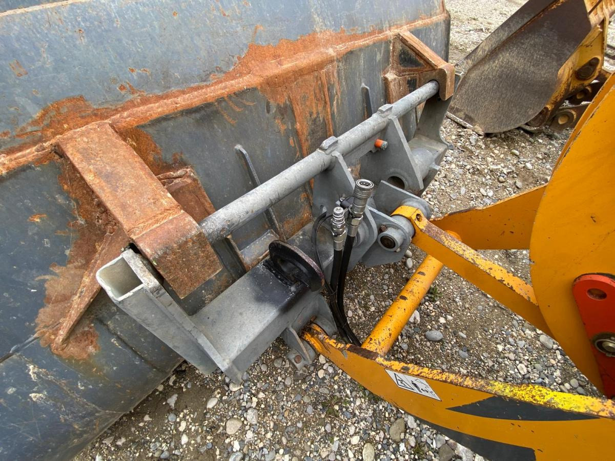 Ekskavators-iekrāvējs VENIERI Tractopelle V8.23D: foto 16