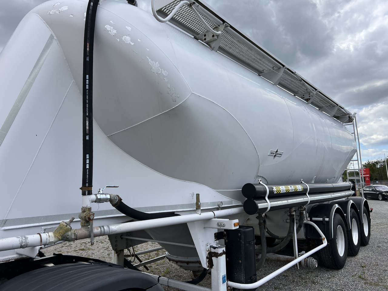 SPITZER S27DR-F010 - Silosa puspiekabe: foto 3 SPITZER S27DR-F010 - Silosa puspiekabe: foto 3