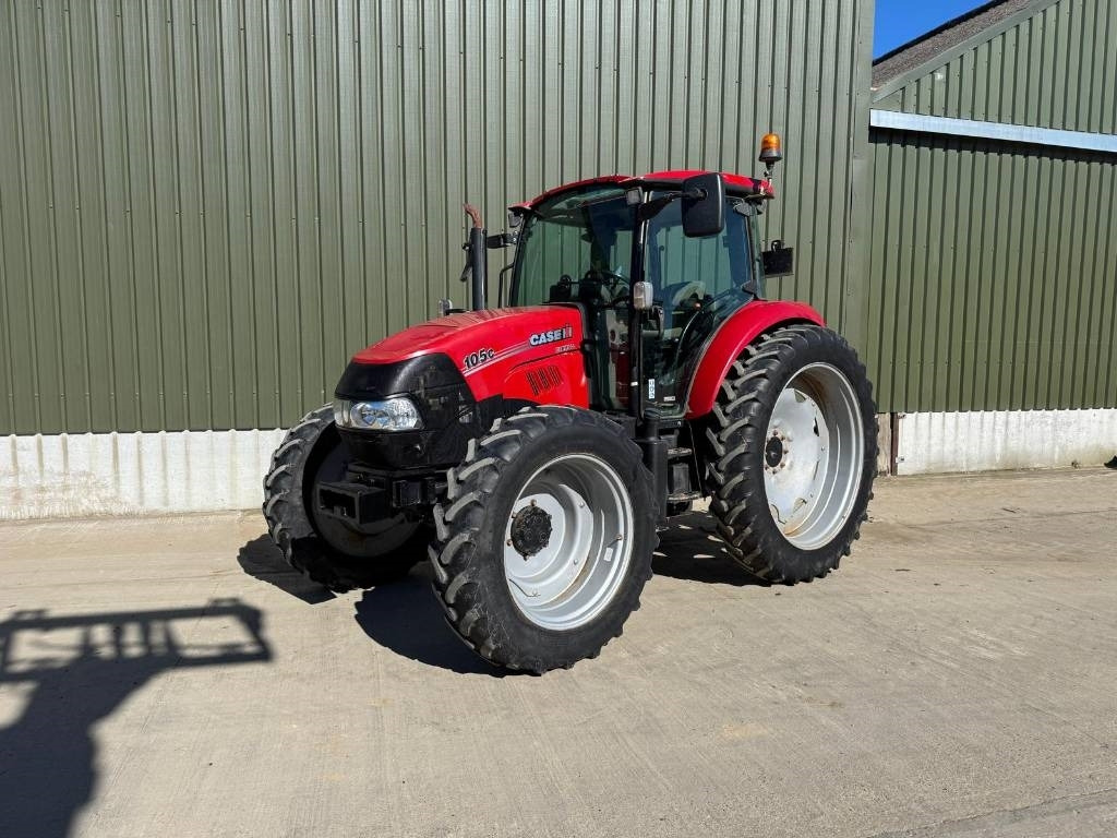 Case Farmall 105c - Traktors: foto 1 Case Farmall 105c - Traktors: foto 1