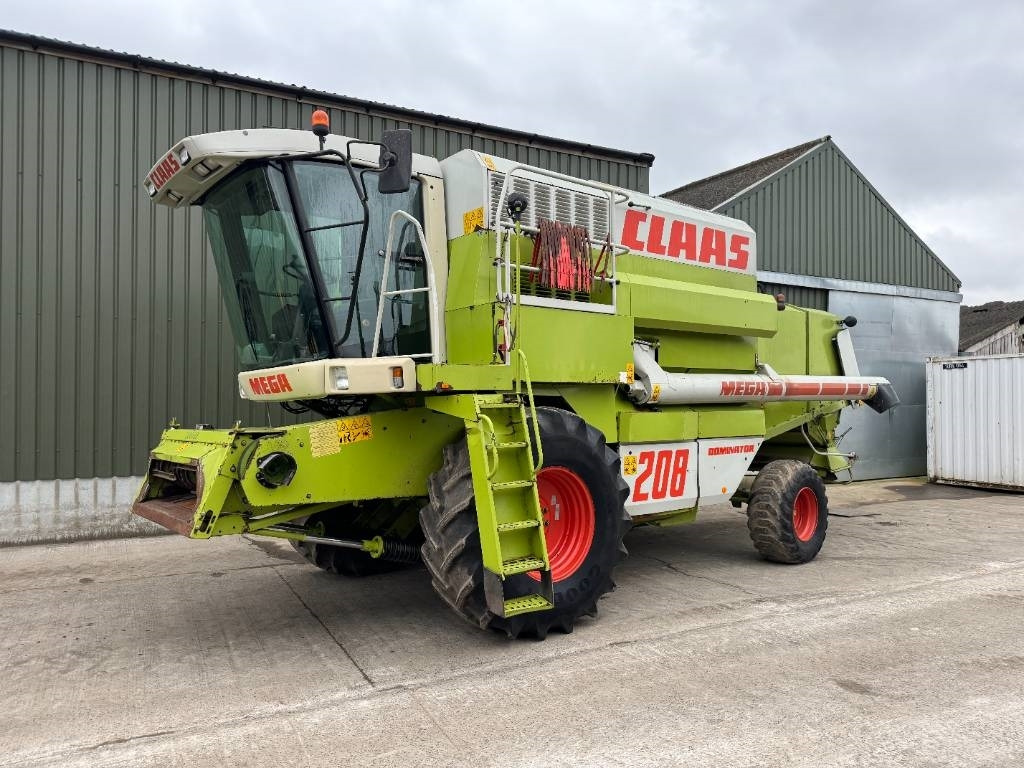 Claas 208 dominator mega combine - Labības kombains: foto 1 Claas 208 dominator mega combine - Labības kombains: foto 1