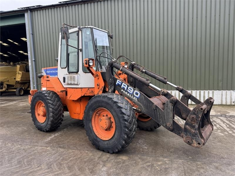 Fiat FR90 Parallel Loading Shovel - Riteņu iekrāvējs: foto 3 Fiat FR90 Parallel Loading Shovel - Riteņu iekrāvējs: foto 3