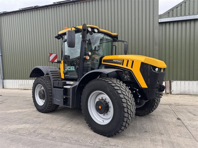 JCB JCB Fastrac 4220 **8000 Hour Warranty** - Traktors: foto 1 JCB JCB Fastrac 4220 **8000 Hour Warranty** - Traktors: foto 1
