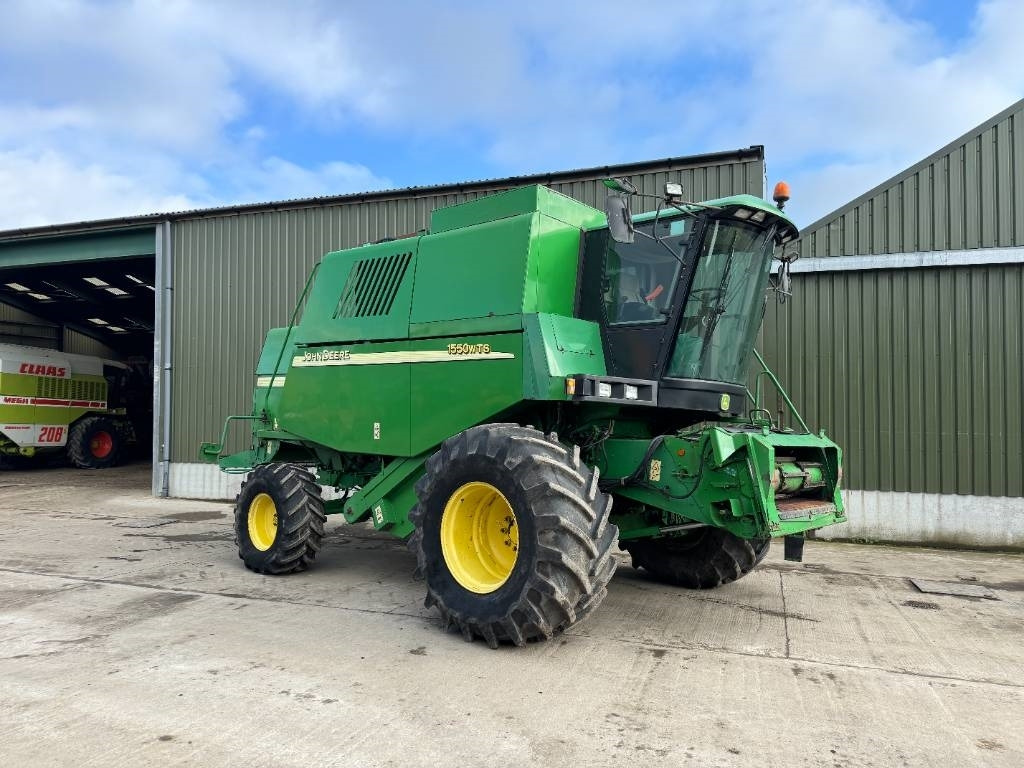 John Deere 1550 WTS - Labības kombains: foto 2 John Deere 1550 WTS - Labības kombains: foto 2