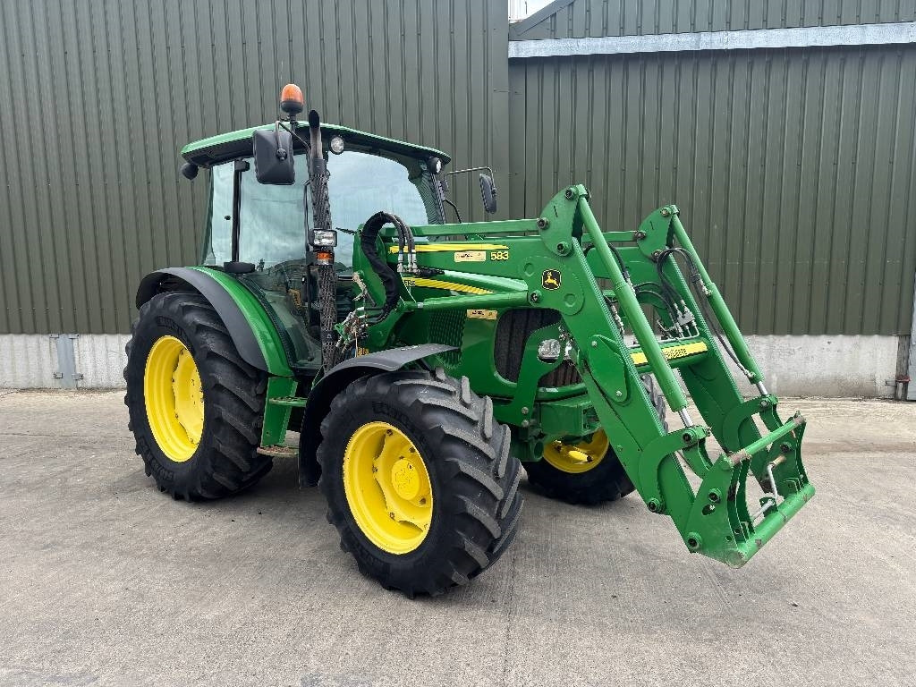 John Deere 5100 R - Traktors: foto 3 John Deere 5100 R - Traktors: foto 3
