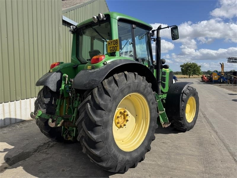 John Deere 6930 Premium - Traktors: foto 4 John Deere 6930 Premium - Traktors: foto 4
