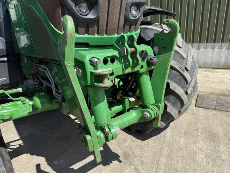 Traktors John Deere John Deere 6215R Autopower: foto 11