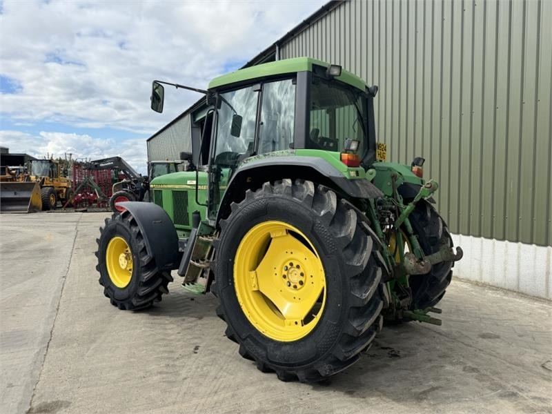 John Deere John Deere 6800 Tractor - Traktors: foto 2 John Deere John Deere 6800 Tractor - Traktors: foto 2
