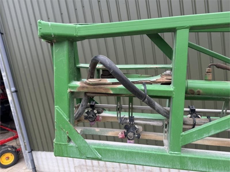 Uzkarināmais miglotājs John Deere John Deere 732 Trailed Sprayer: foto 22