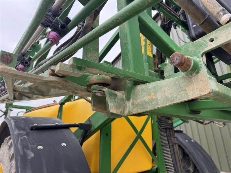 Uzkarināmais miglotājs John Deere John Deere 732 Trailed Sprayer: foto 17